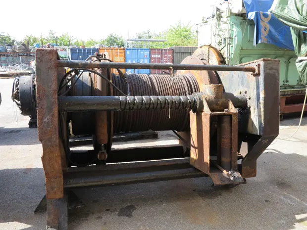 Image 2 of 6 - Trawl winch