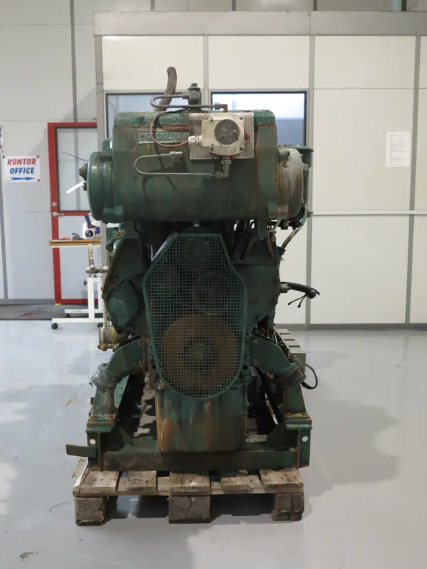 Image 4 of 6 - Volvo