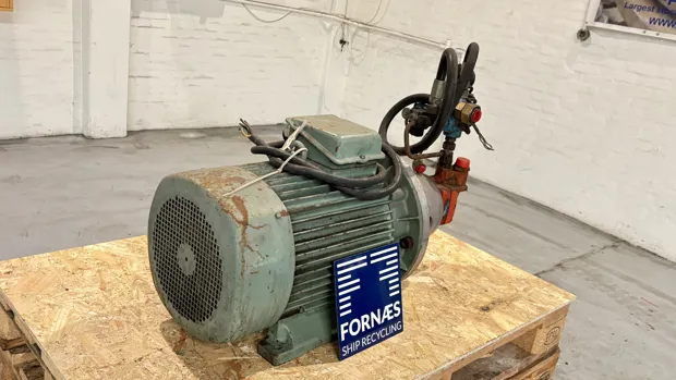 Image 6 of 8 - HP172