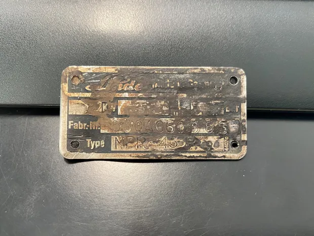 Image 5 of 6 - HP942