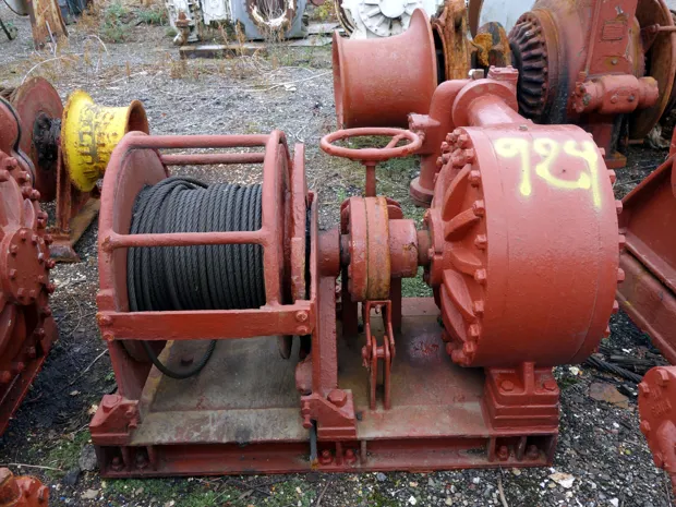 Image 1 of 6 - Wire winch
