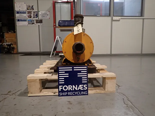 Image 4 of 7 - Desmi - S50-32-135N/A09