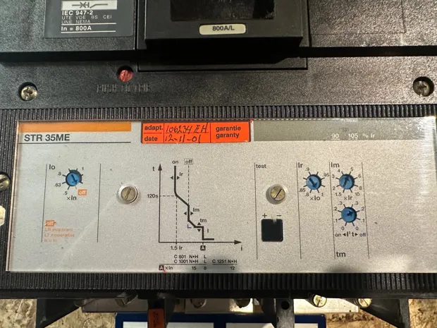 Image 4 of 5 - Merlin Gerin - C801N