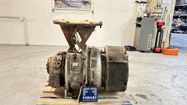 Image 2 of 8 - BBC - VTR251-2N