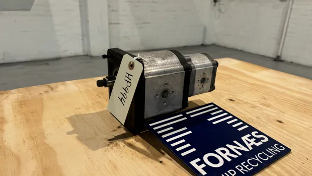 Image 4 of 8 - HP994