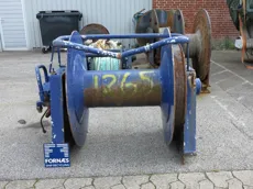 Trawl winch