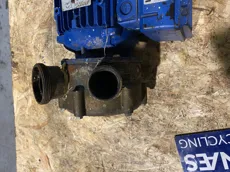 PU858