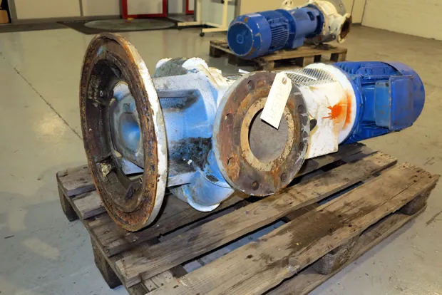 Image 3 of 6 - Iron Pump - CNLB 150-150/250