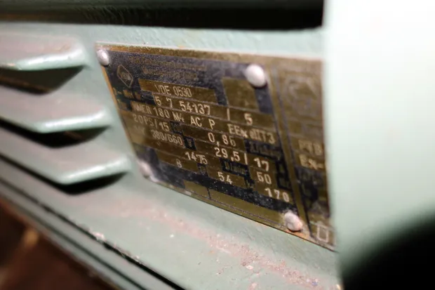 Image 2 of 2 - VEM - KMER 180 M4