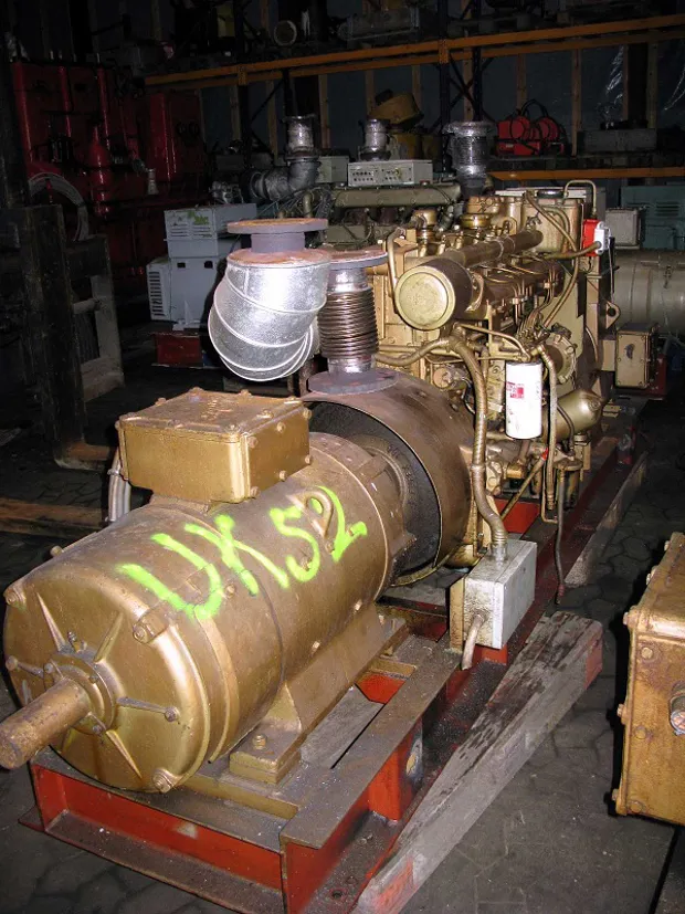 Image 1 of 2 - DAF