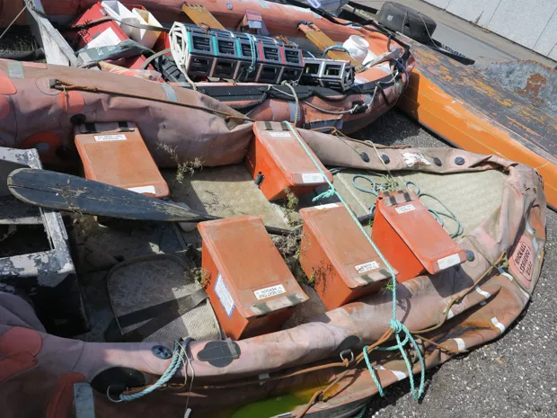 Image 4 of 5 - Dunlop