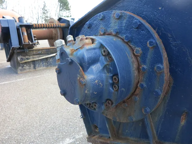 Image 1 of 7 - Split winch