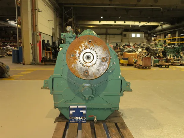 Image 3 of 6 - ZF - ZF W1800