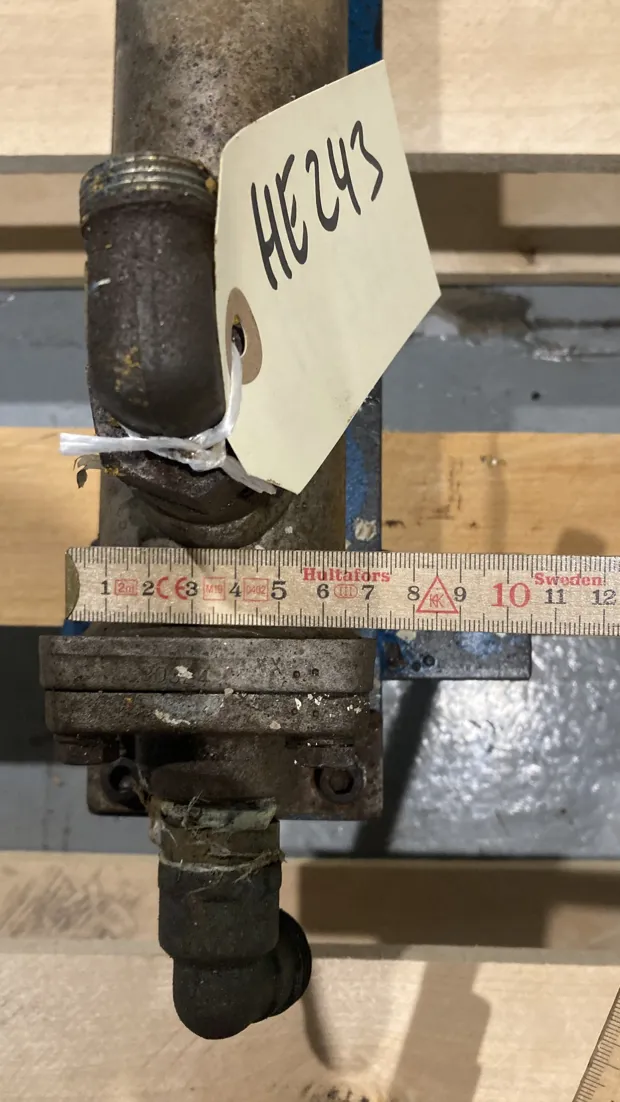 Image 4 of 6 - Universal hydraulik - No plate