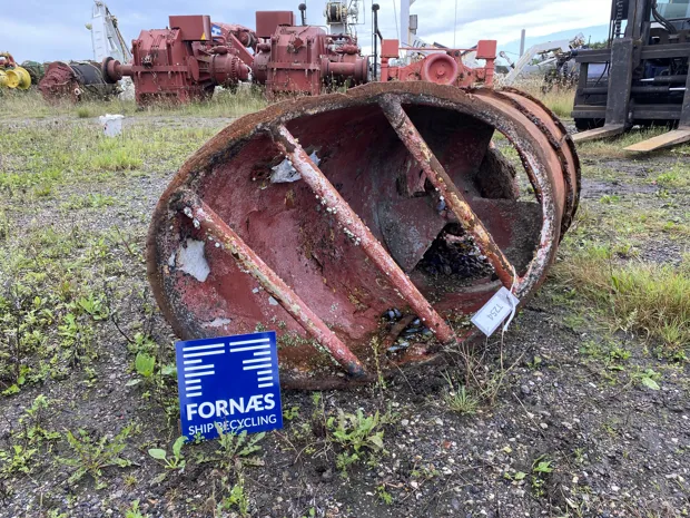 Image 2 of 5 - No plate