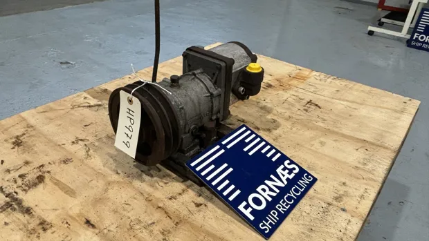 Image 7 of 8 - HP979