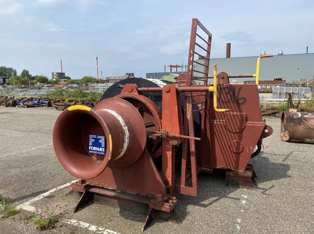 Image 5 of 11 - Anchor winch