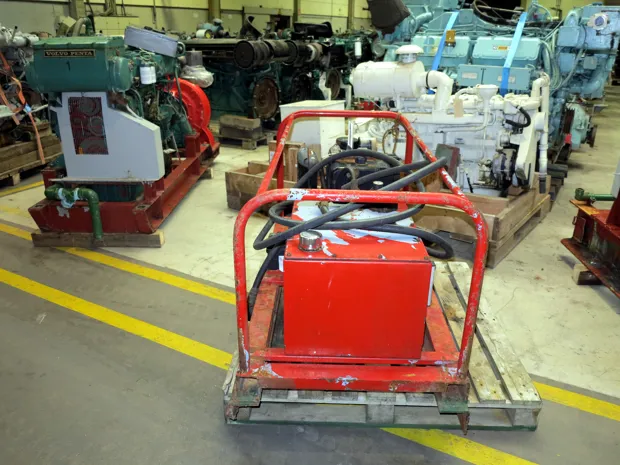 Image 5 of 6 - Lombardini - 25LD425/2B1