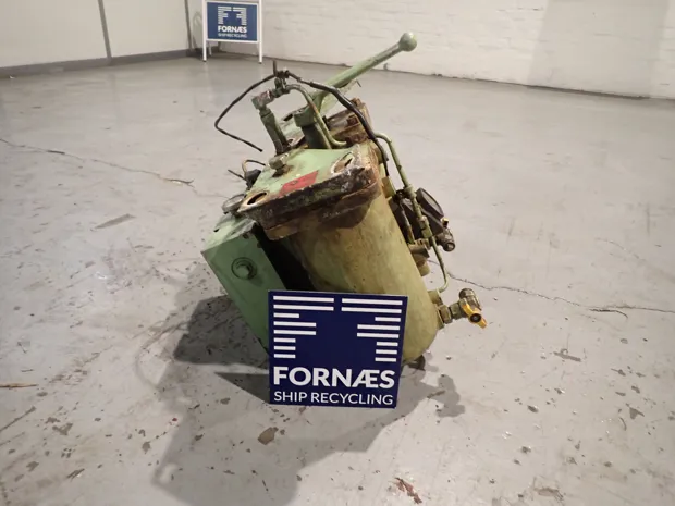 Image 2 of 8 - MaK - M 32 C