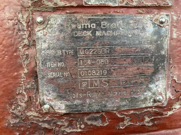 Image 6 of 6 - Trawl winch