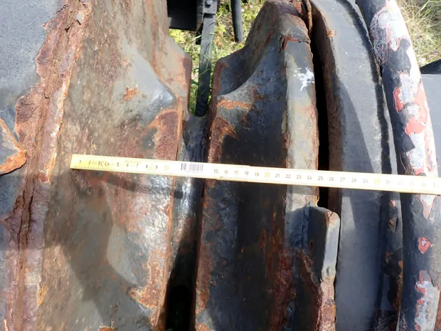 Image 3 of 5 - Capstan