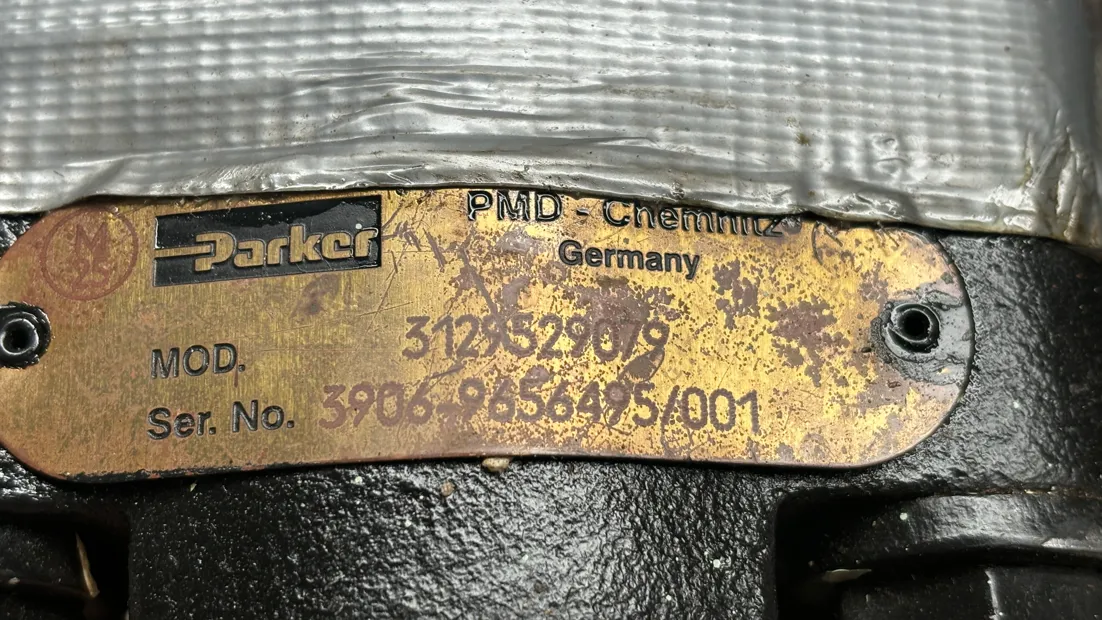 Image 7 of 7 - HP990