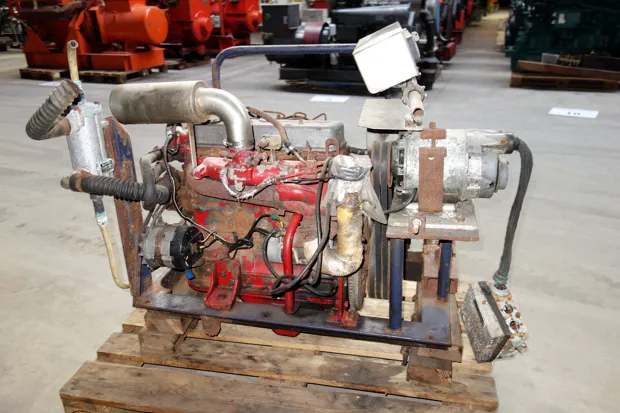Image 1 of 4 - Nissan - SD22