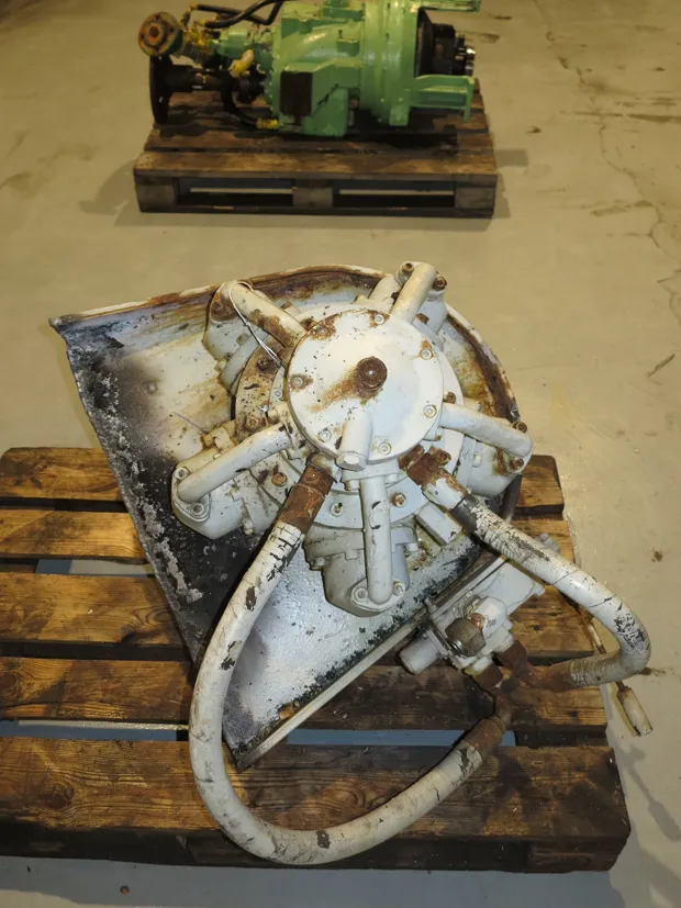 Image 2 of 3 - Bauer - 5 cyl.