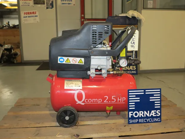 Image 1 of 6 - Qucomp - 2.5 H.P