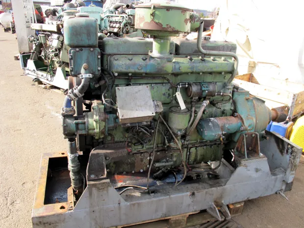 Image 2 of 4 - Scania - D11 R81SF