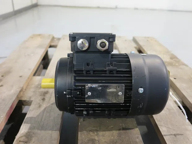 Image 1 of 3 - Hoyer Motors - HMA2-801-2