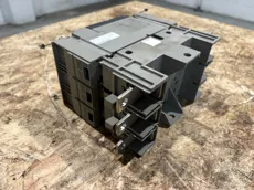 Merlin Gerin - Compact