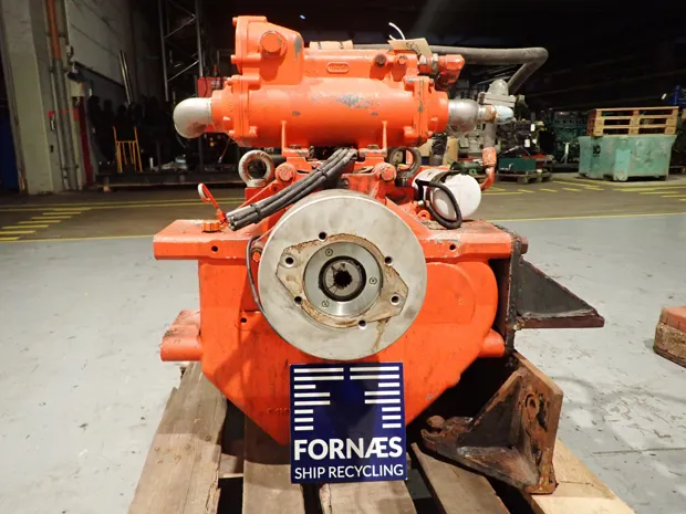 Image 2 of 9 - Twin Disc - MGX-5135RV