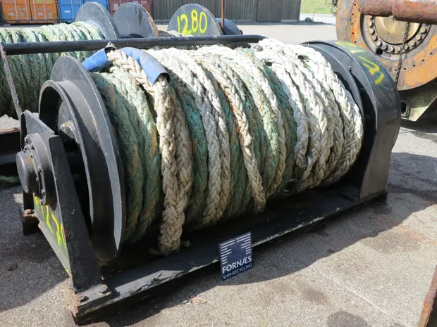 Image 1 of 6 - Trawl winch