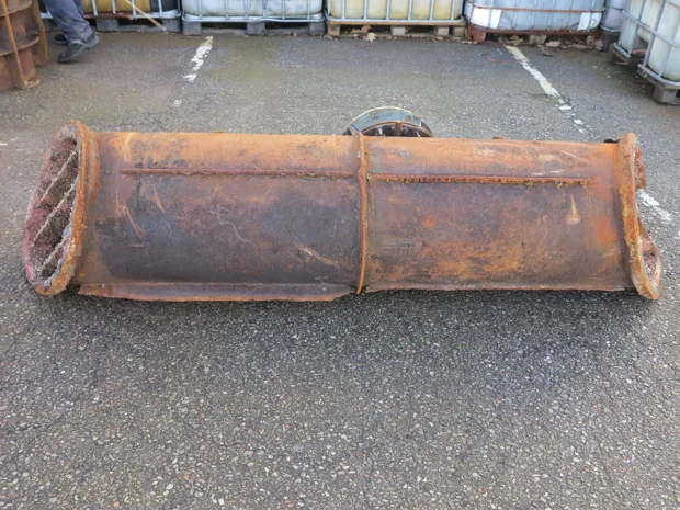 Image 2 of 6 - No plate