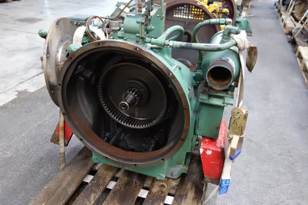 Image 4 of 5 - Capitol - HY-7700 AER