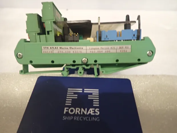 Image 1 of 2 - Lyngsoe Marine - DEM 401