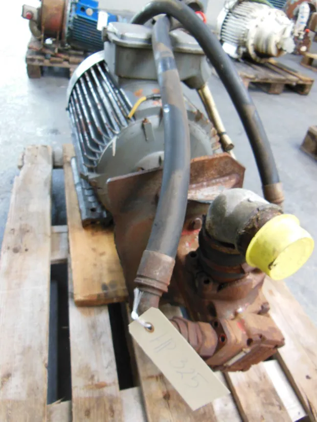 Image 3 of 4 - HP325