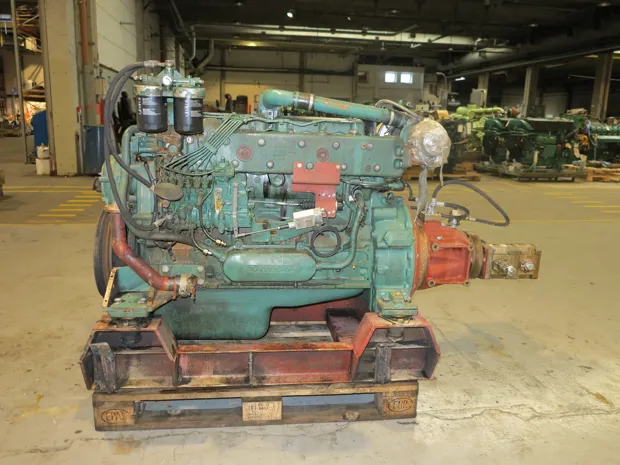 Image 2 of 5 - Volvo Penta - TD 610V