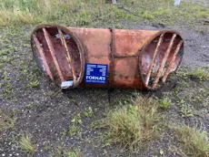 No plate