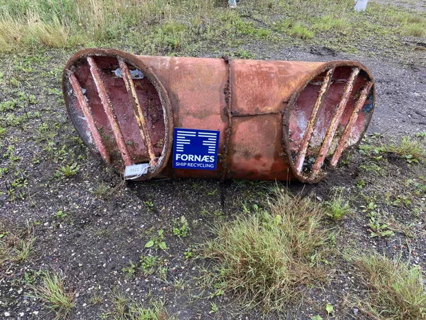 Image 1 of 5 - No plate