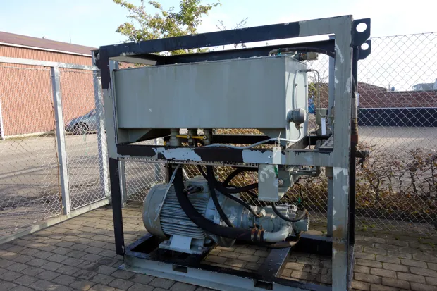 Image 1 of 5 - HS199