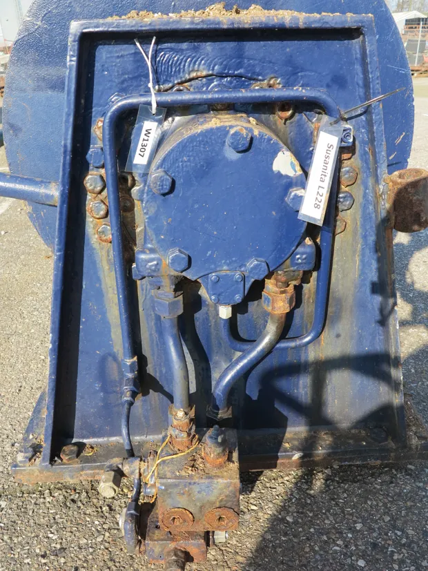 Image 7 of 7 - Tackle winch