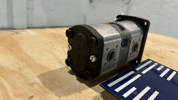 Image 3 of 9 - HP999