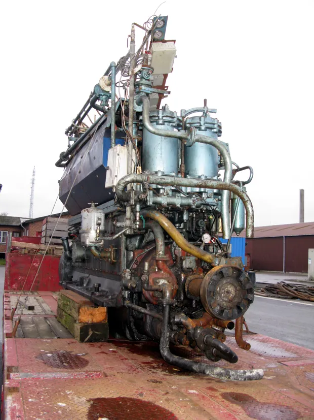 Image 3 of 5 - Mirrlees Blackstone - ESL6 MK2M