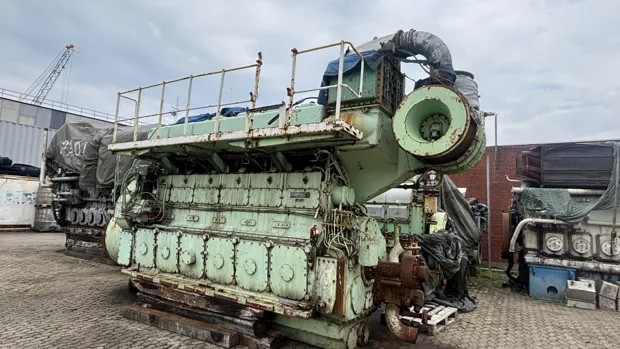 Image 1 of 5 - Deutz - SBV 6M 540