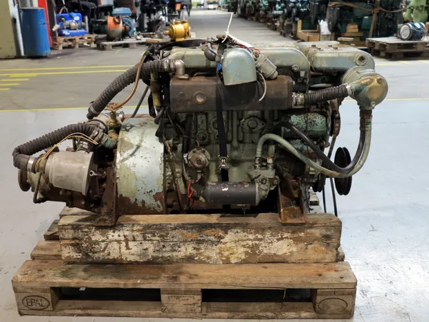 Image 3 of 5 - Deutz - 4 cyl.