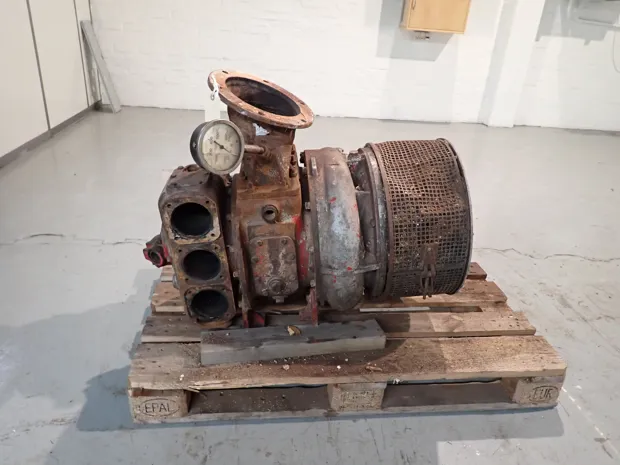 Image 4 of 6 - BBC - VTR 200 N