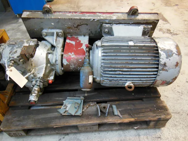 Image 1 of 4 - HP758