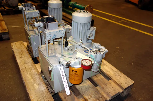 Image 1 of 2 - HS193